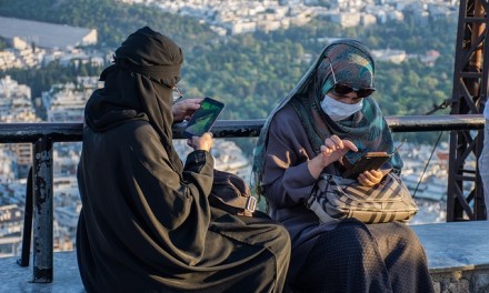 google aproves new Muslem app to report blasphemy violations